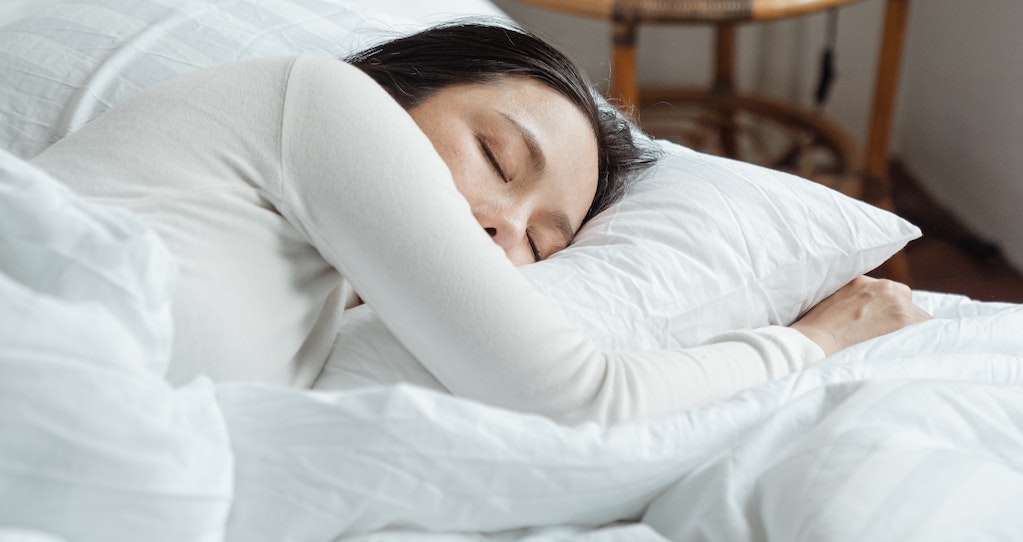 L'importance du sommeil : en quoi est-il nécessaire, et comment dormir  suffisamment?